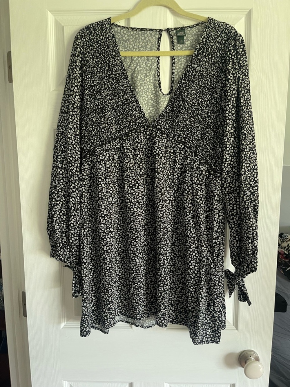 wild fable Black and White Floral V-Neck tie sleeve mini dress
